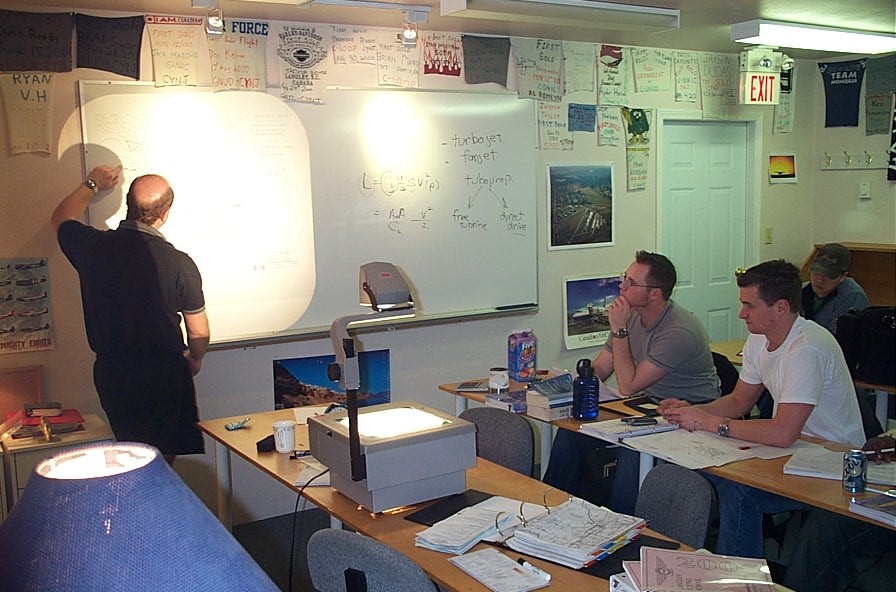 Chief Flight Instructor David Parry working with a Private Pilot Groundschool, Langley Flying School.